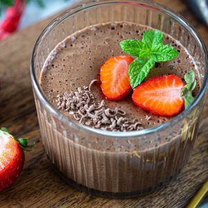 Cashew Chocolate Mousse with Reishi